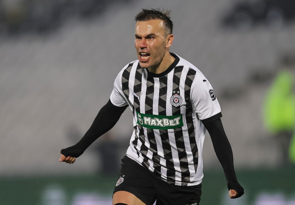 PARTIZAN POVEO POSLE TRI MINUTA Natho nije dao lakši gol u karijeri! Užasna greška golmana Radničkog (VIDEO)