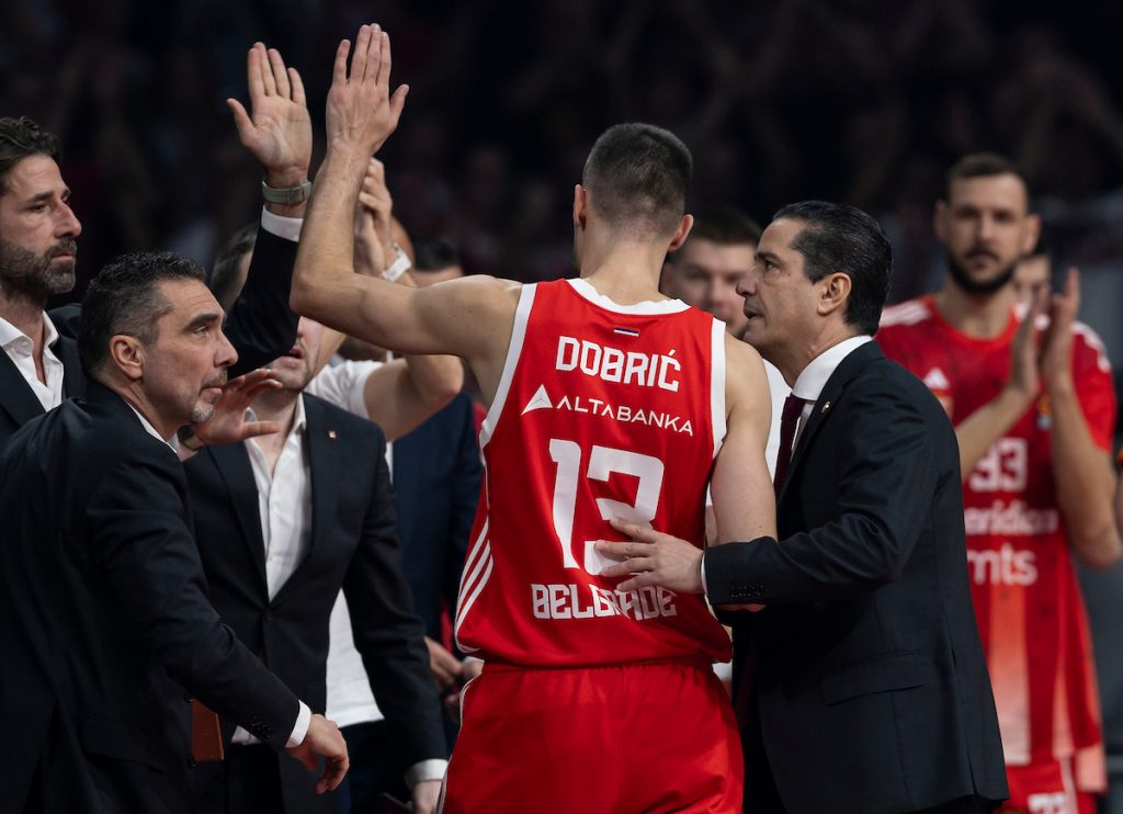 SJAJNA VEST ZA ZVEZDU Ognjen Dobrić izašao na zagrevanje! (VIDEO)