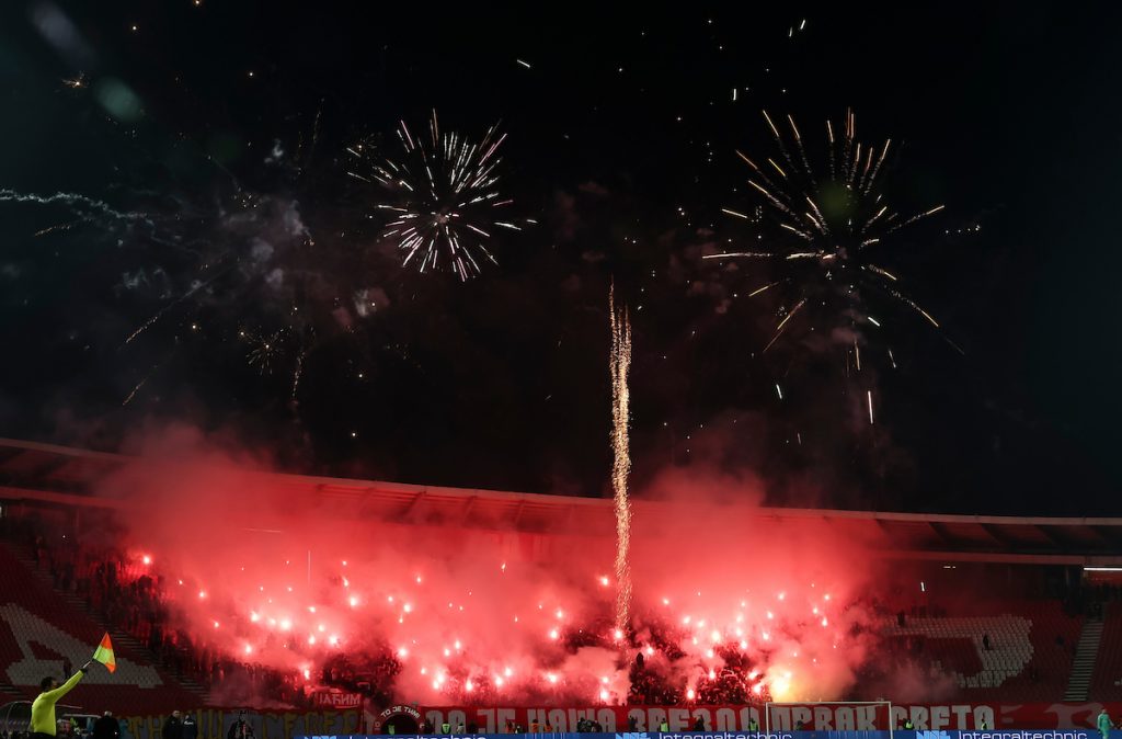 ZVEZDA PUSTILA KARTE U PRODAJU Velika proslava protiv Čukaričkog (VIDEO)