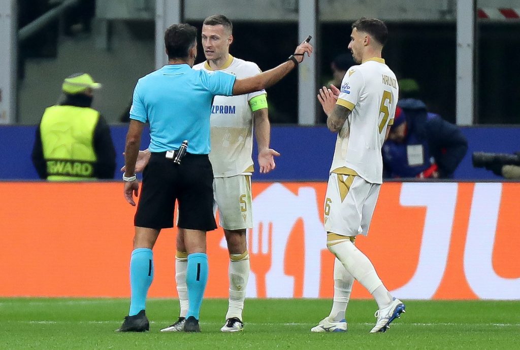 Hesus Hil Manzano – čovek koji očajno radi svoj posao (VIDEO)