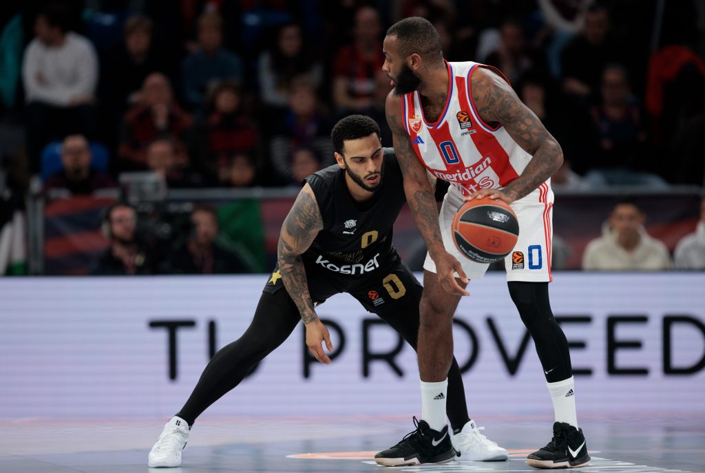 ZVEZDA LOŠE POČELA, PA ZAIGRALA SJAJNO Crveno-beli imaju „+14“ na poluvremenu u Vitoriji (VIDEO)