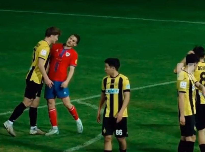 HAOS U ANTALIJI Tuča fudbalera Borca i Kairata, a sve posle nokauta (VIDEO)