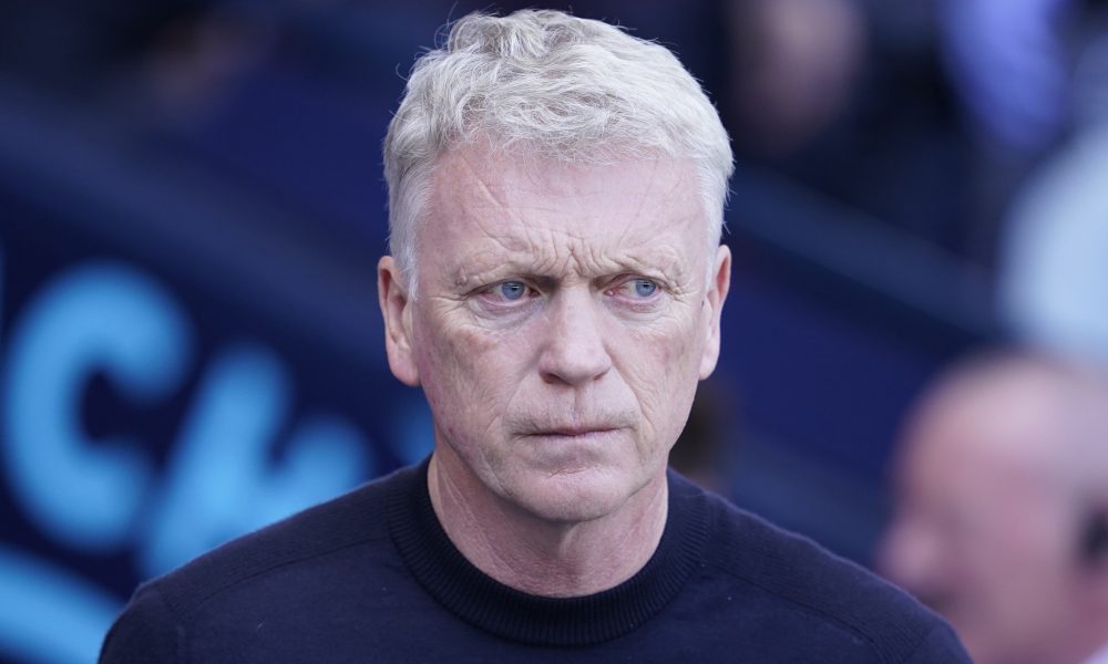 Mojes zvanično u Evertonu