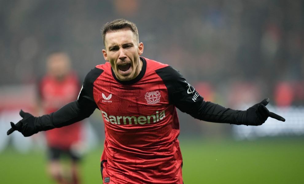 BUNDESLIGA Šampion zadržao korak za liderom, „milioneri“ potonuli u Kilu