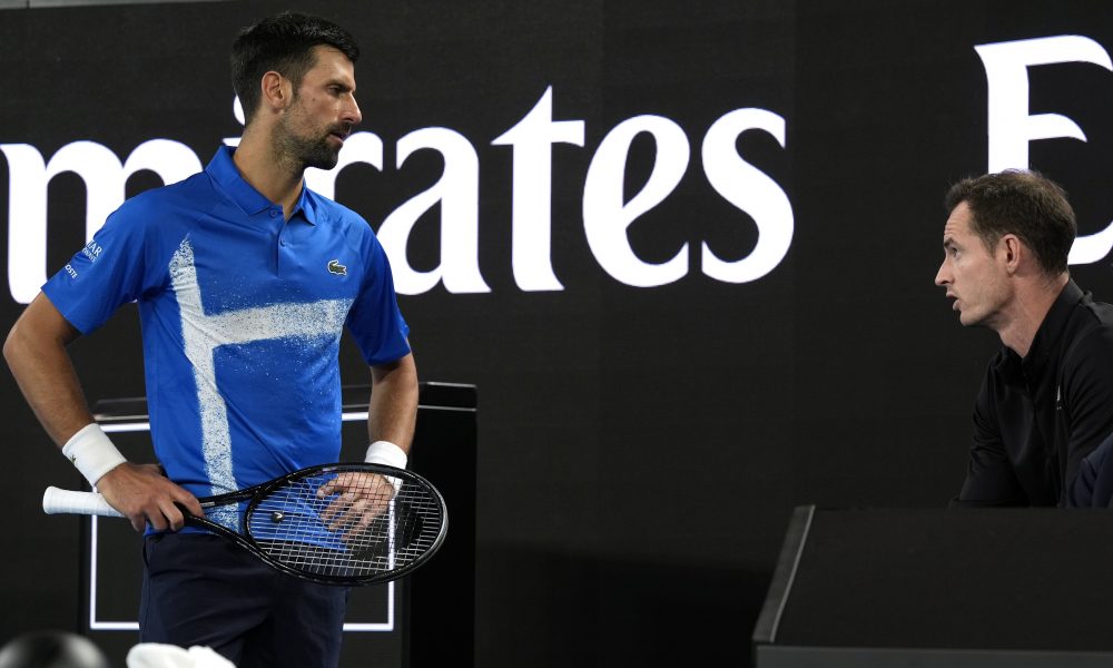 BOLJE I NISU ZASLUŽILI Novak odbio intervju posle pobede, rekao jednu rečenicu i napustio teren (VIDEO)