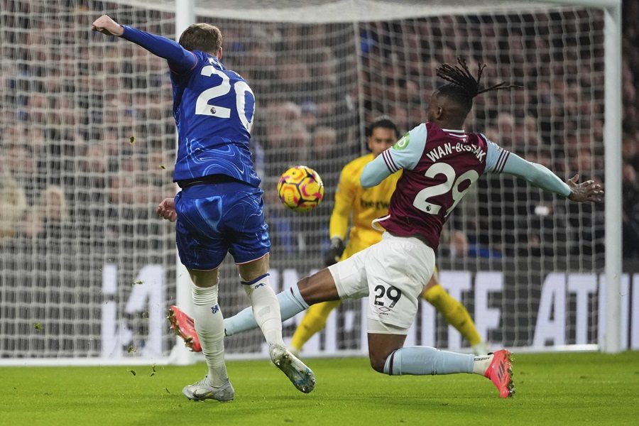 PREMIJER LIGA Čelsi iskoristio debakl Sitija i popeo se na četvrto mesto (VIDEO)