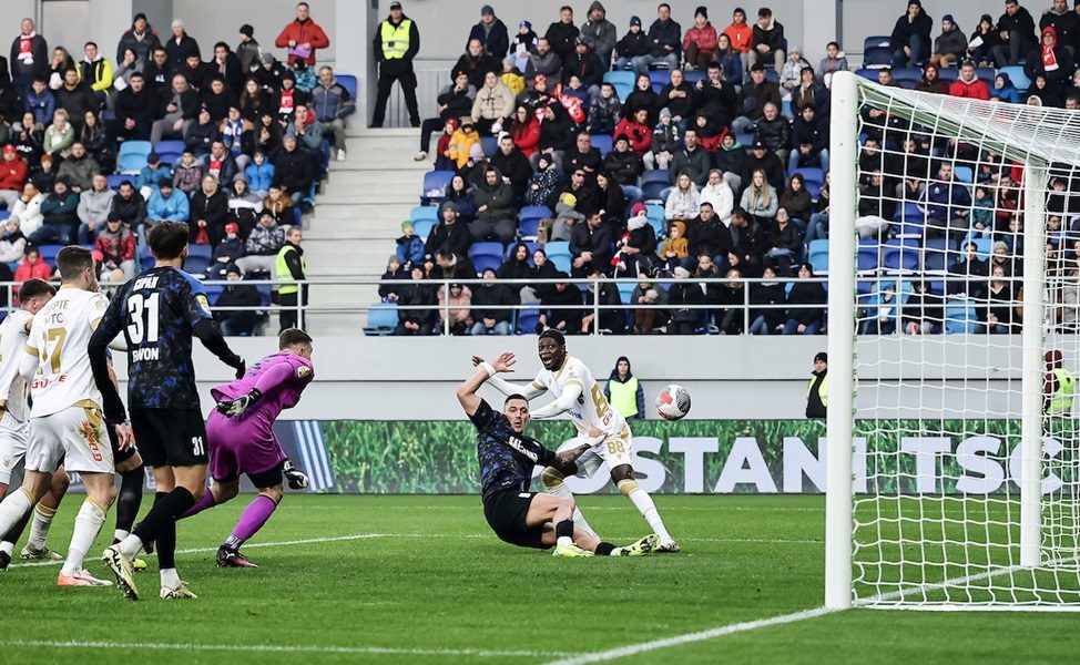 LUDNICA U BAČKOJ TOPOLI Zvezda u 98. minutu stigla do pobede u velikom derbiju! TSC-u presudila Milojevićeva zlatna izmena  (VIDEO)