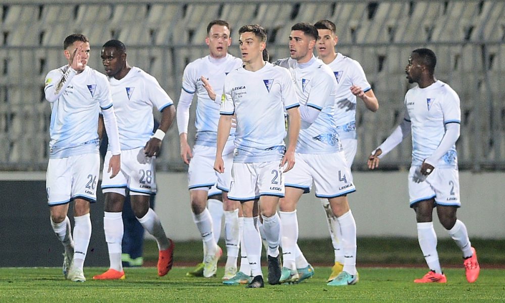 BUUUUM Evrogol Tomovića! Spartak vodi 2:0, neverica u Humskoj (VIDEO)