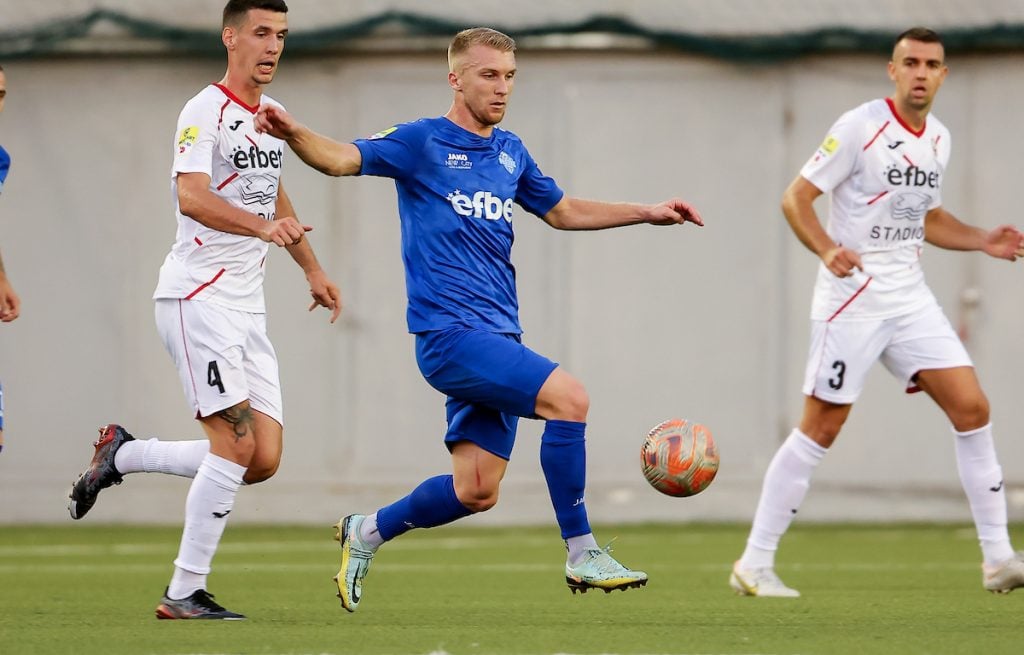 PRVA LIGA Radnik ne posustaje! Grafičar ispraćen iz Surdulice sa četiri lopte u mreži (VIDEO)