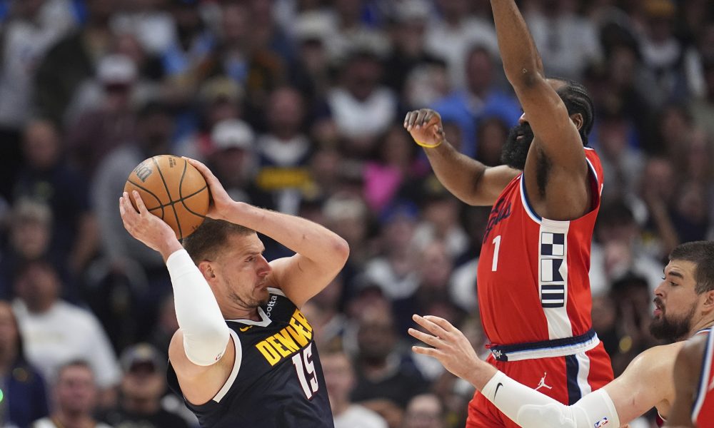 Jokić tragičar, Klipersi napravili brejk u Denveru (VIDEO)