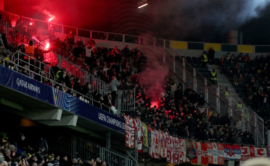 Navijači Crvene zvezde na utakmici protiv Jang Bojsa u Bernu (Foto: Starsport)