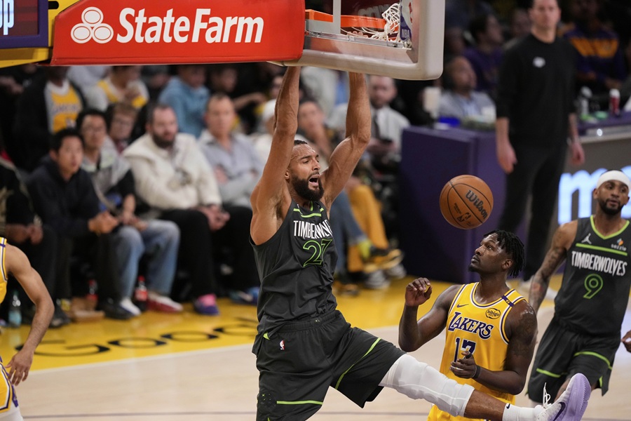 Minesota eliminisala Lejkerse, Hjuston smanjio u seriji (VIDEO)