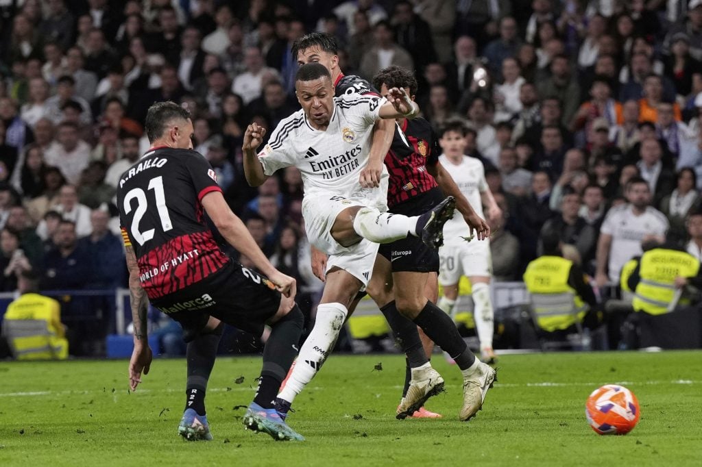 Real se mučio u predgrađu Madrida, pa slavio posle diskutabilnog crvenog kartona (VIDEO)