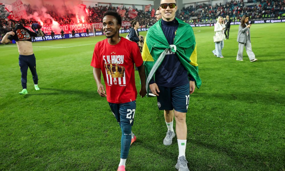 Foto-priča: Džajić objašnjavao nešto Piksiju, osmesi Terzića i Kolarova, „kežual“ stil Duartea (GALERIJA)