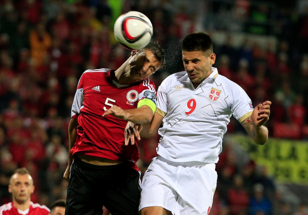 MaxBet mućkalica: Probajte ovu patriotsku igru, kvota je 100!