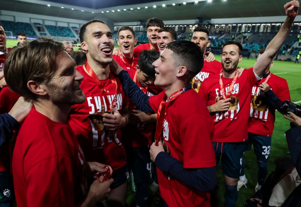 SAZNAJEMO Na korak do istorije! Šampion Evrope povukao važan potez u sklapanju posla sa Zvezdom