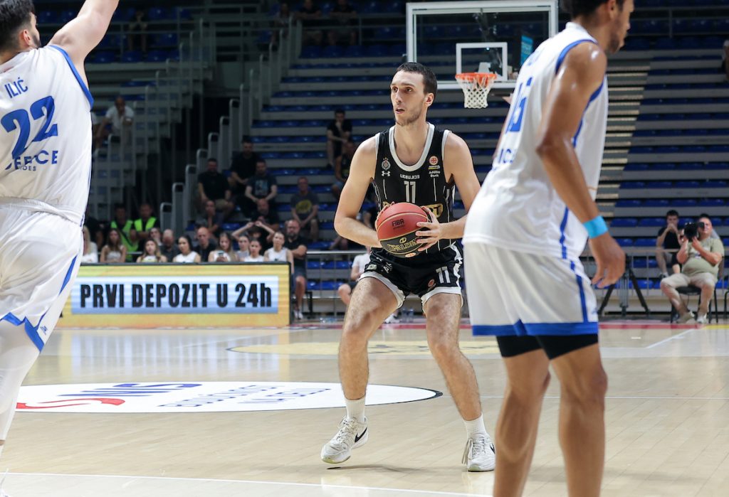 Pionir video Pokuševskog u punom sjaju, Partizan lako savladao Spartak za vođstvo u finalu Superlige