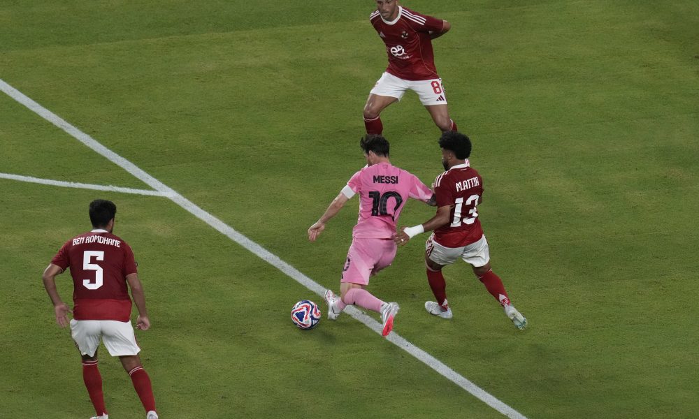 Remi bez golova na startu SP: Al Ahli odoleo Mesiju, golmani u prvom planu