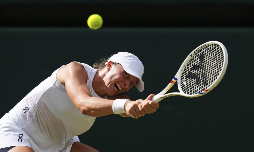 Ovako nešto se ne pamti! Švjontek osvojila Vimbldon bez izgubljenog gema u finalu