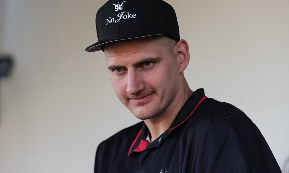 Jokić stao na crtu superbrzom vozu, trka je kratko trajala (FOTO/VIDEO)