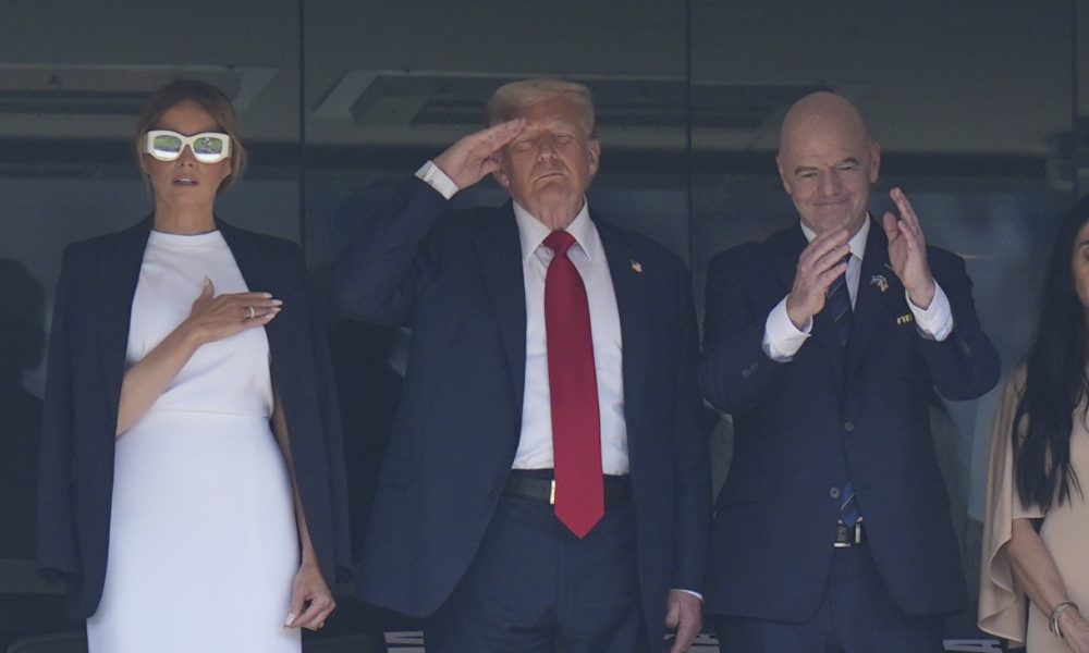 Plati 15.000 dolara da bi došao na Mundijal: „Reket” koji udara i na fudbalere i na navijače