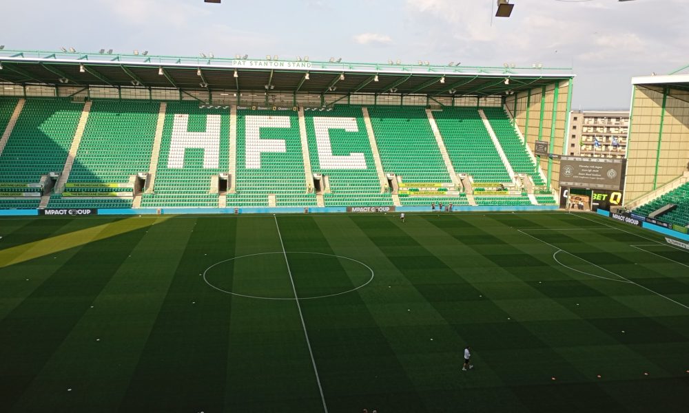 Pun stadion sat vremena pre početka meča? Nema toga u Škotskoj… Ister roud je prazan (FOTO/VIDEO)