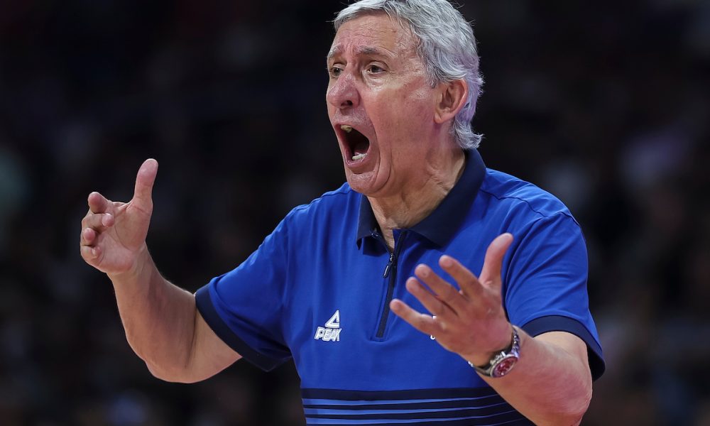 Pešić besan kao ris: Ne možemo protiv ovih Indijanaca… (VIDEO)