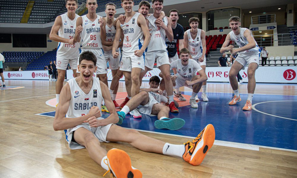 Bravo deco! Kadeti Srbije razbili Slovence i idu po evropsko zlato!