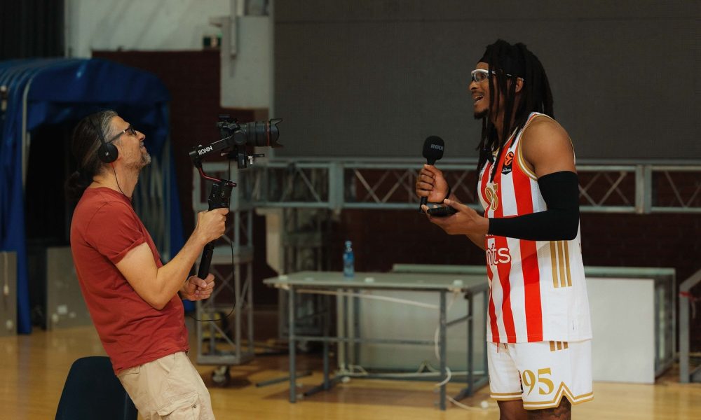 Za razliku od navijača Zvezde, Moneke nije zabrinut zbog YouTube karijere: To neće uticati na moje igre i fokus!