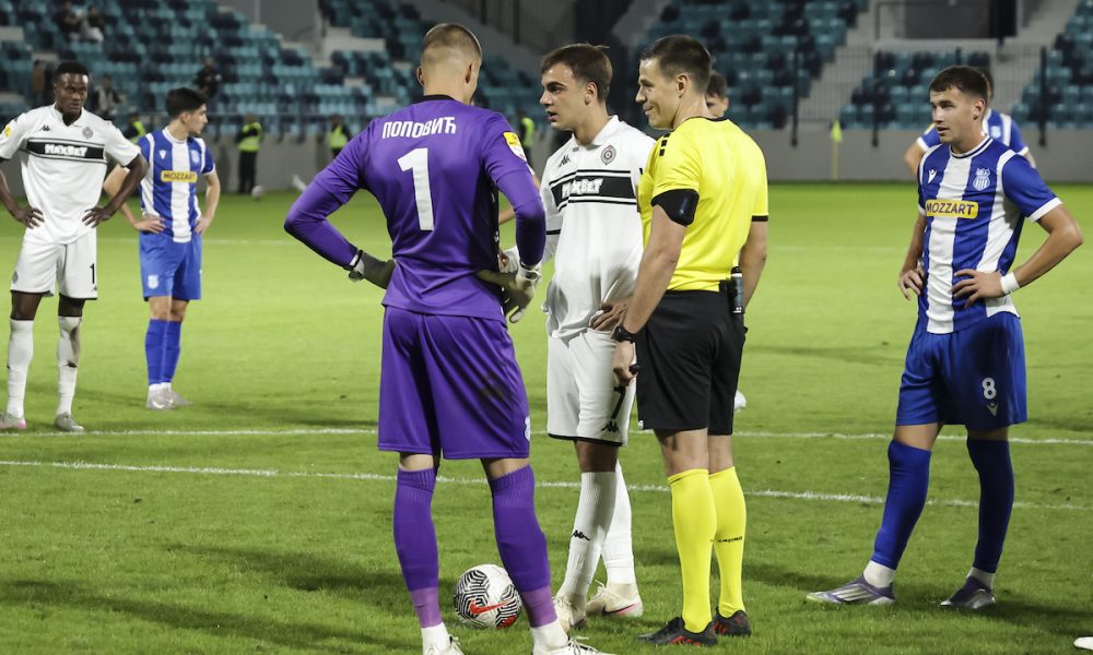 Biće povika: Sudija Matić svirao penal za Partizan pa ga poništio posle poziva iz VAR sobe (VIDEO)
