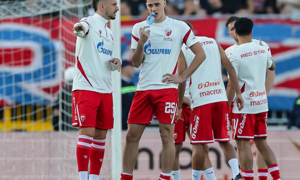 Paklen doček za crveno-bele! „Grobari“ podivljali kada su fudbaleri Zvezde izašli na zagrevanje (VIDEO)