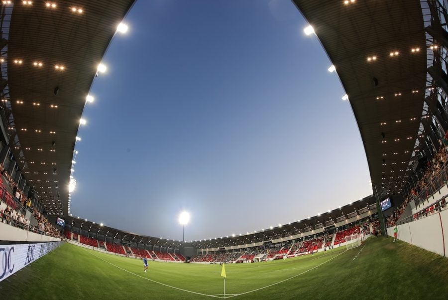 Unutrašnjost stadiona u Leskovcu (Foto: Starsport)
