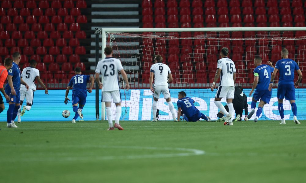 Gledaoci masovno odlazili od 70. minuta, tribine poluprazne pred kraj meča (VIDEO)