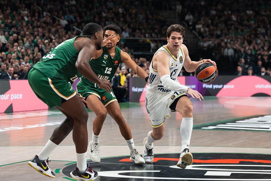 Ubedljiva pobeda Fenera pred okršaj sa Zvezdom, ali Jasikevičijusa brine povreda