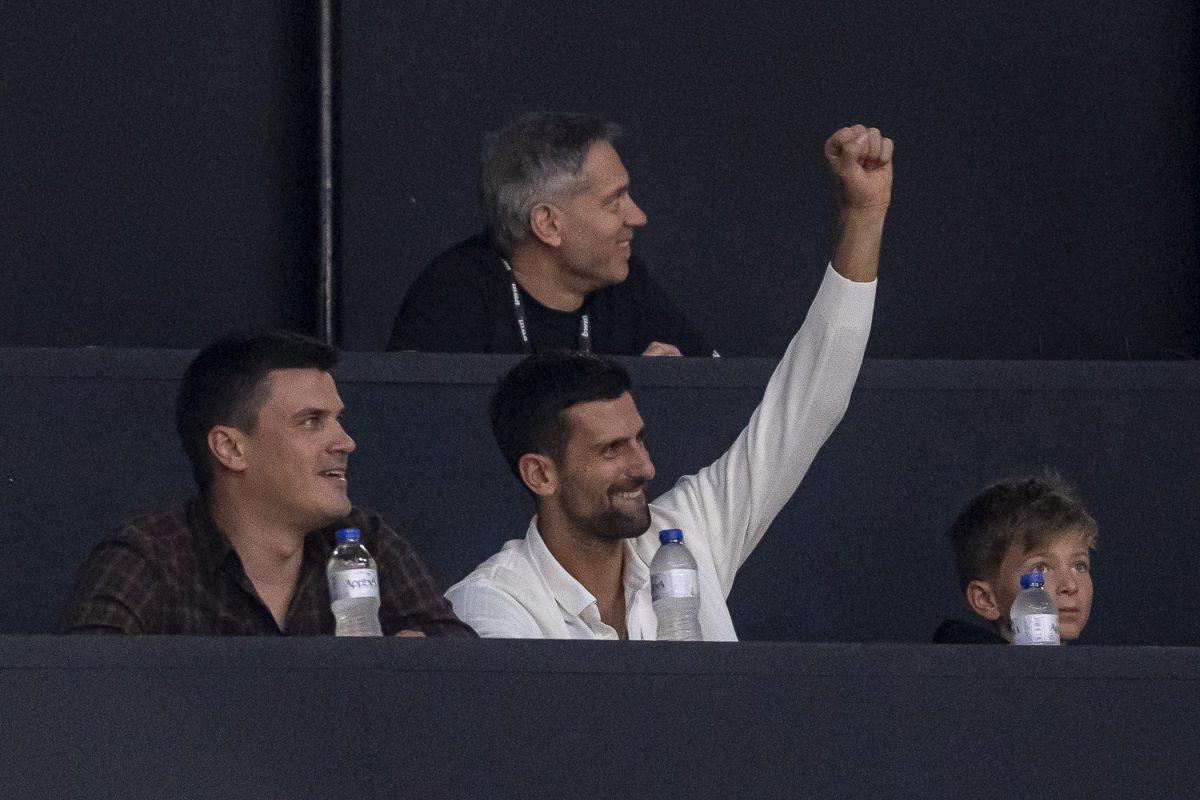 Među svojima: Ovacije za Đokovića na meču Olimpijakosa u Pireju (VIDEO)