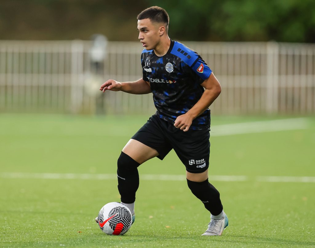 TSC produžio ugovor sa mladim vezistom