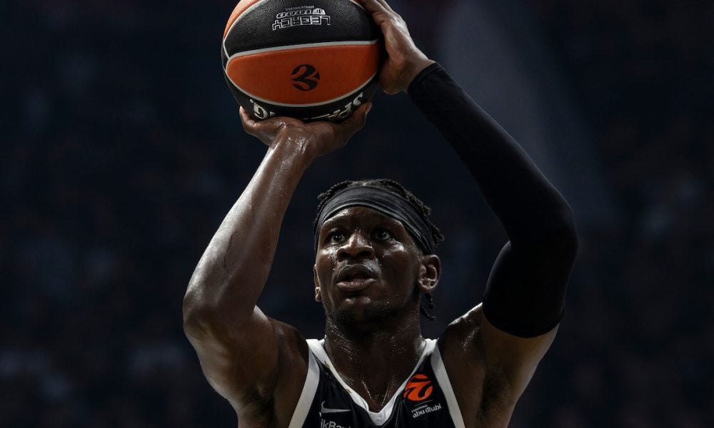 Bonga je Partizanov Jokić, saigrač je pažljivo gledao u tablu (FOTO)