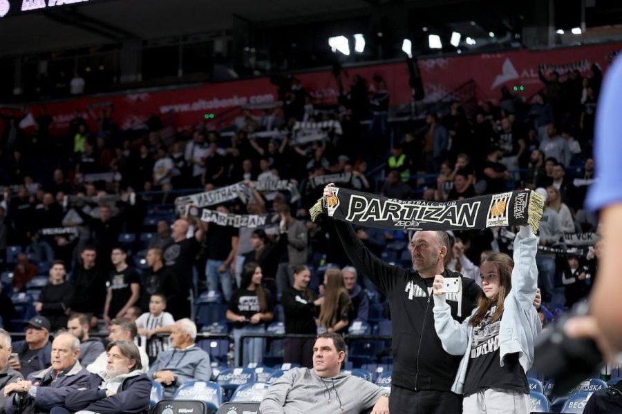 Oglasio se KK Partizan povodom incidenta na utakmici sa Parizom