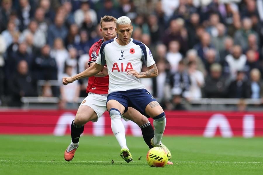 Spektakl u severnom Londonu: Totenhem i Mančester bili nadomak pobede, na kraju remi (VIDEO)