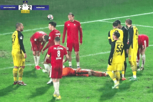 Detalj sa utakmice u Leskovcu (Foto: Prva liga Srbije / Jutjub, printskrin)