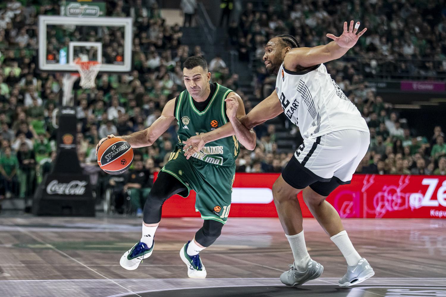 Slika i prilika Partizanove sezone? Parker krenuo na zakucavanje, zaustavio ga obruč (VIDEO)