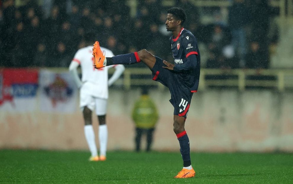 Gde je Olajinka? Daleko od Evrope, poslao radosnu sliku (FOTO)