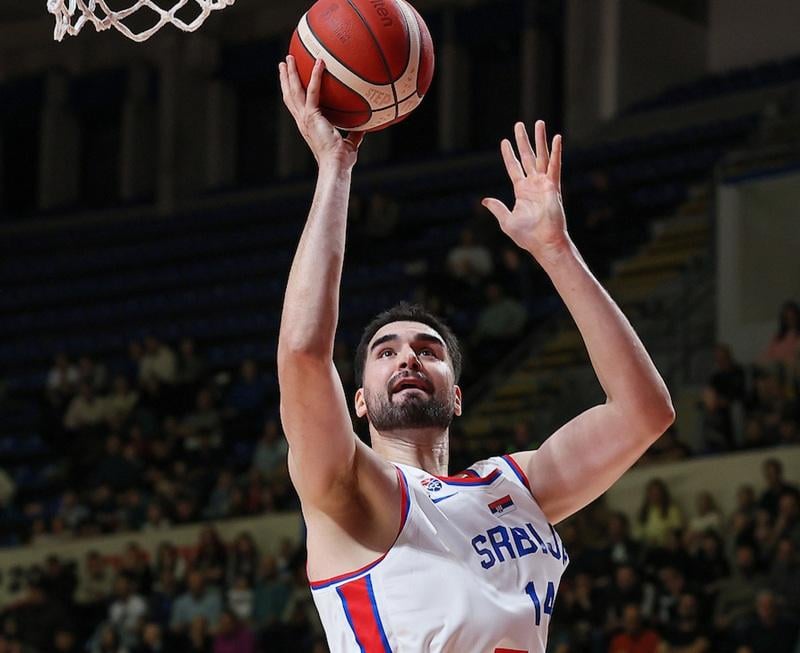 Alimpijević se dobro oznojio na debiju: Srbija gubila sa 23 razlike, ali je pobedila Švajcarsku