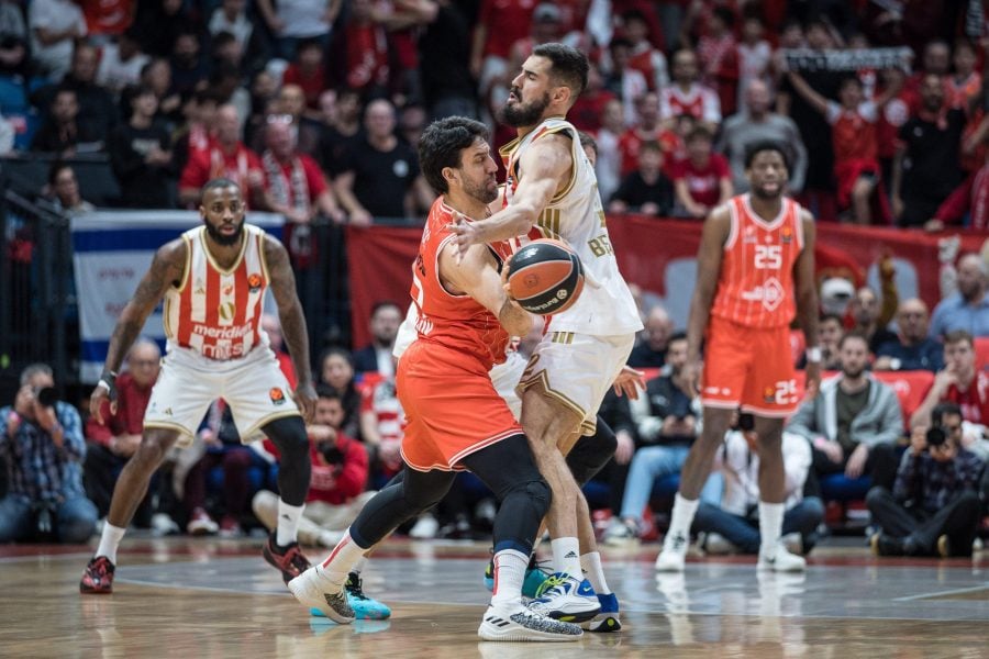 Zvezda parirala, ali nije izdržala protiv lidera Evrolige: Crveno-beli se praznih ruku vraćaju u Beograd (VIDEO)