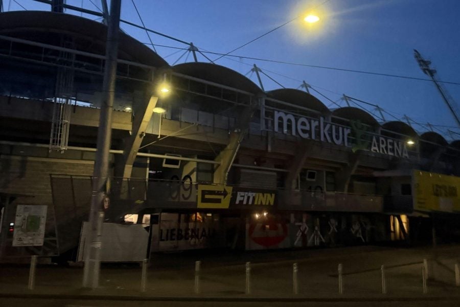 Šta povezuje Švarcenegera i Zvezdinu utakmicu sa Šturmom? (FOTO/VIDEO)