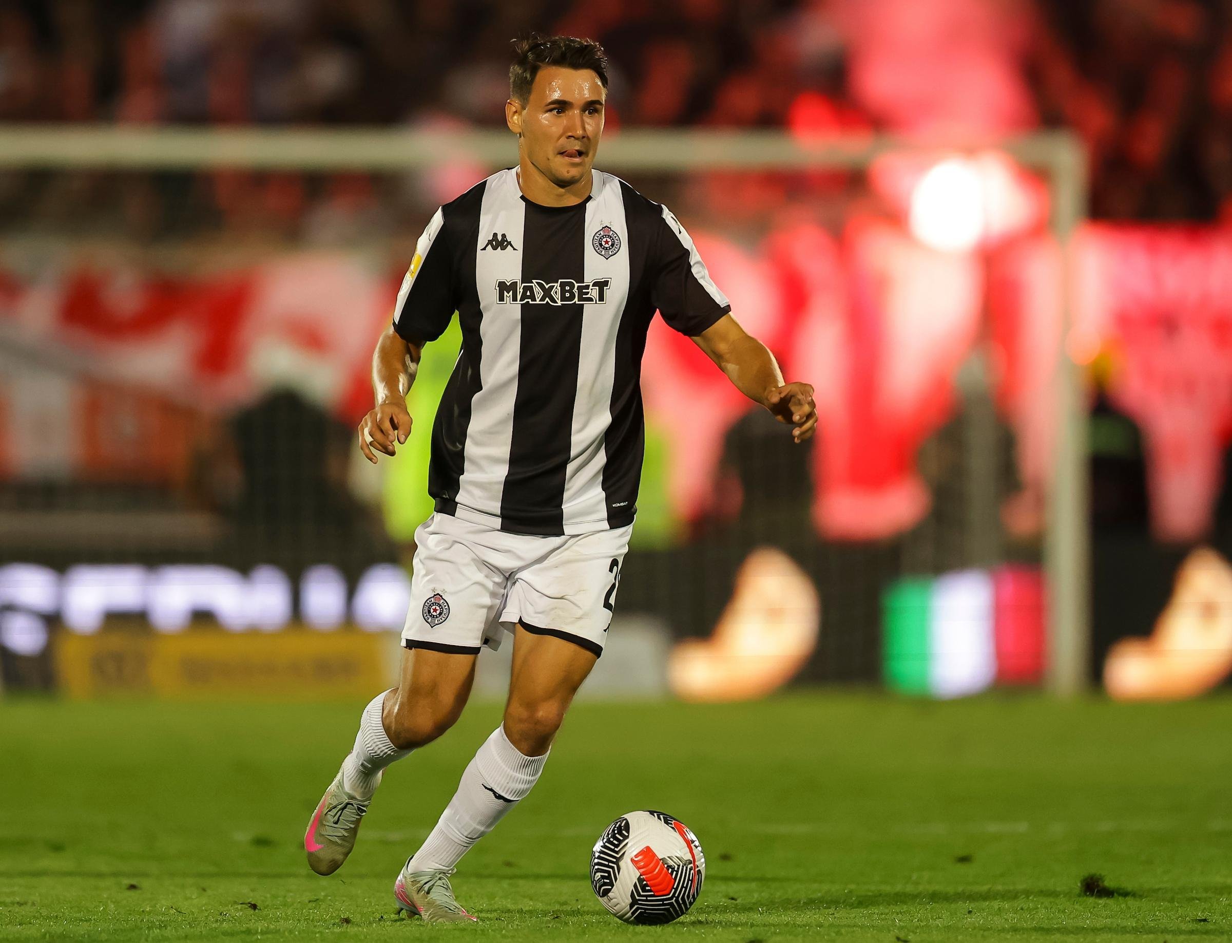 Janis Karabeljov i Partizan – evo gde je zapelo i zašto