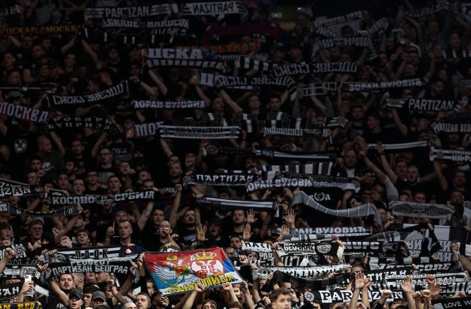 Ko je Šmid? Legendarni strelac koji je postigao više od 1.000 golova gledao je „večiti derbi“ (FOTO)