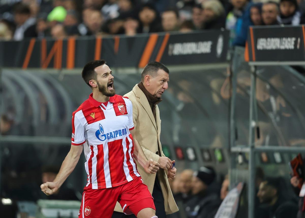 Šta kaže superkompjuter? Zvezda je izvesno u nokaut fazi, ali je top 8 miljama daleko