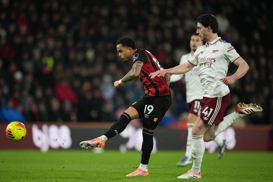 Džastin Klajvert mora na operaciju