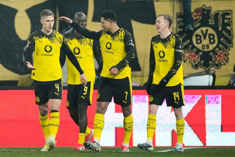 Dortmund ubedljiv u Berlinu: Borusija naplatila Bajernov kiks i zadržala priključak